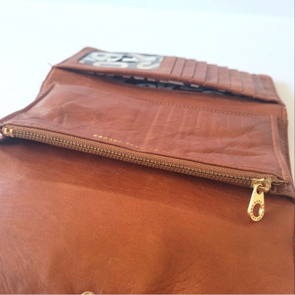 MARC JACOBS Turn Lock Brown Leather Women's Wallet - Picture 6 of 12